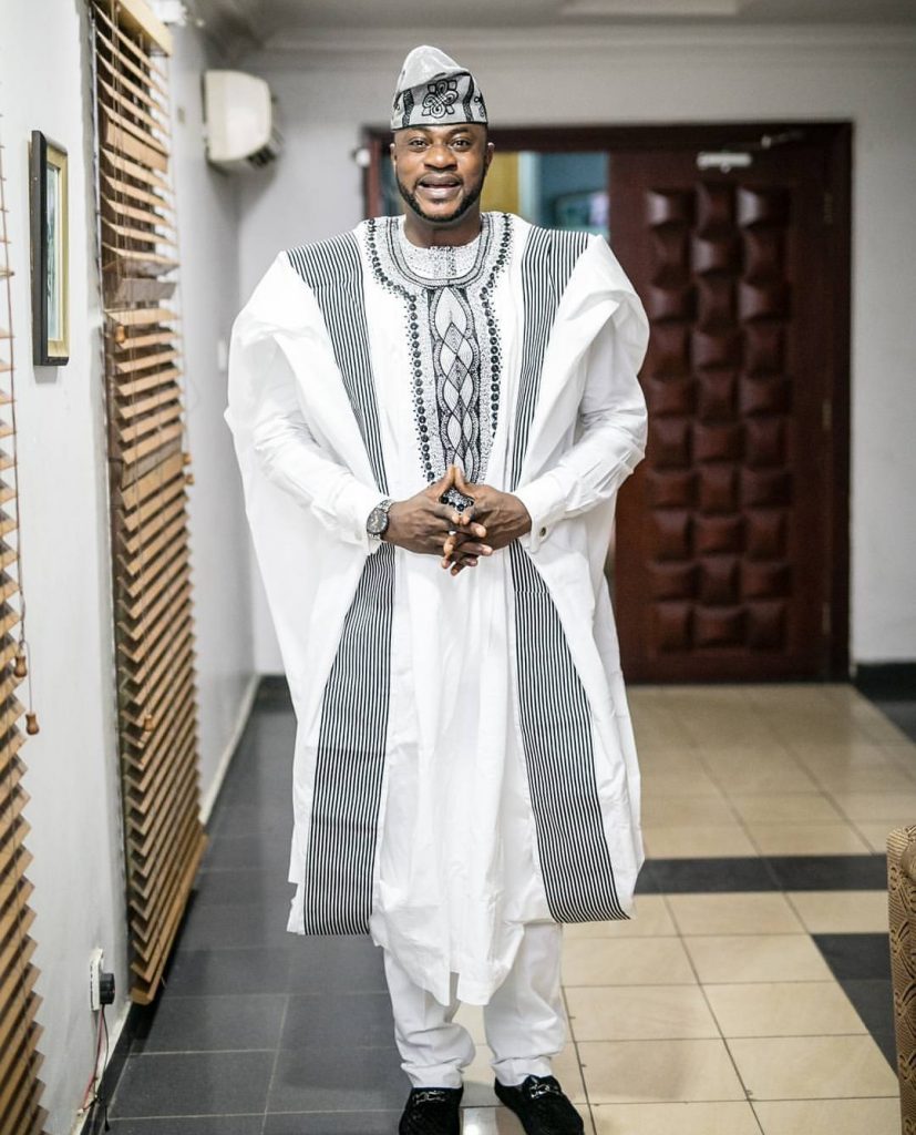Odunlade Adekola Agbada style